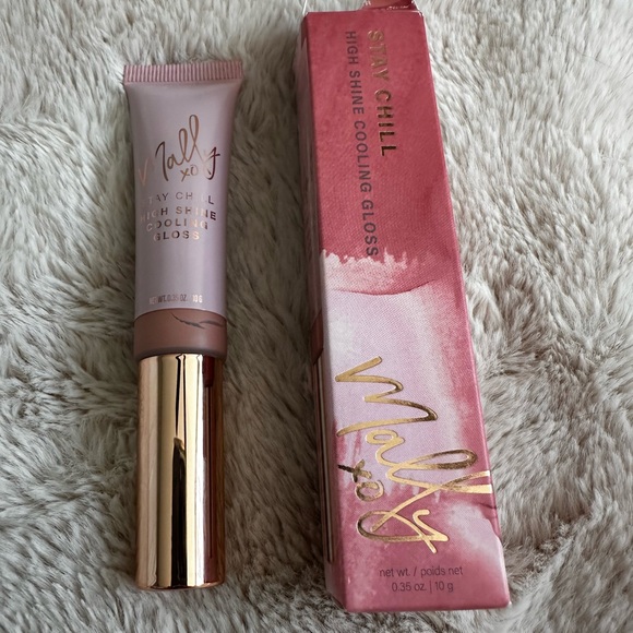 Mally Beauty Stay Chill Cooling Gloss - Snowstorm Sugar NIB - Picture 2 of 8